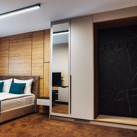 Hotel Brcko Gas Sarajevo Lukavica Buitenkant foto