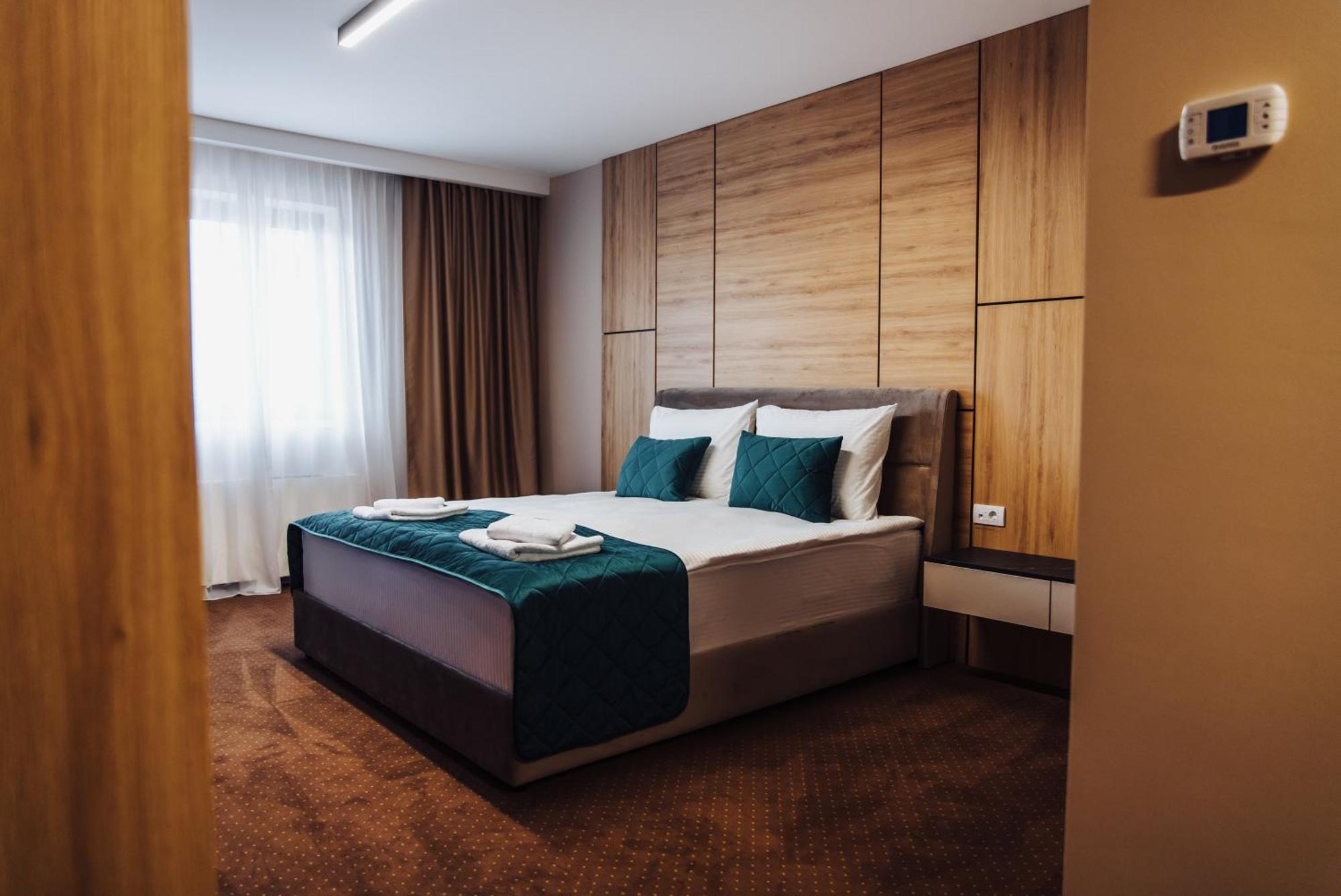 Hotel Brcko Gas Sarajevo Lukavica Buitenkant foto